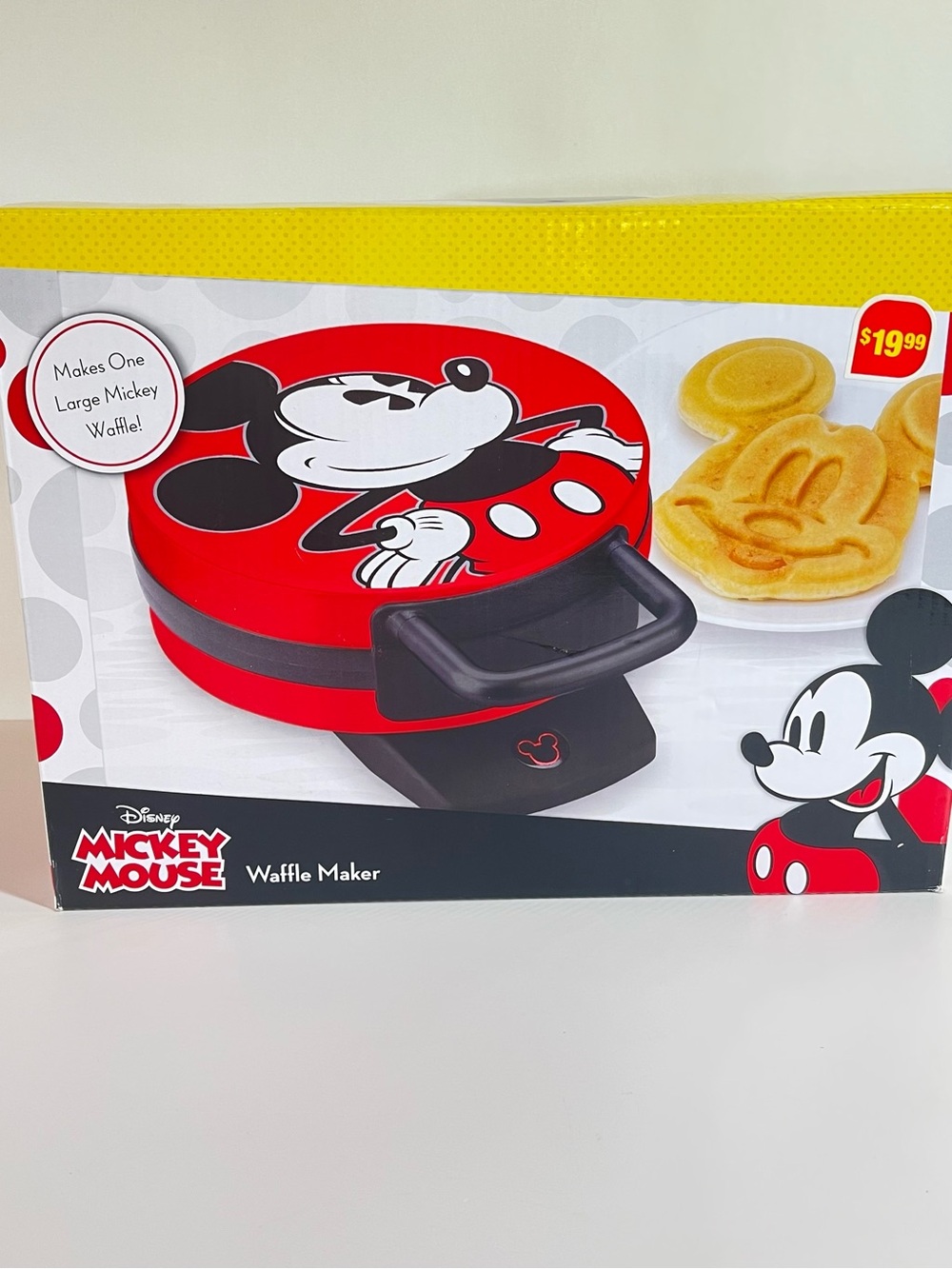 Disney Mickey Mouse 7.5 Inch Single Waffle Maker NIB Kitchen DCM12 Nonstick